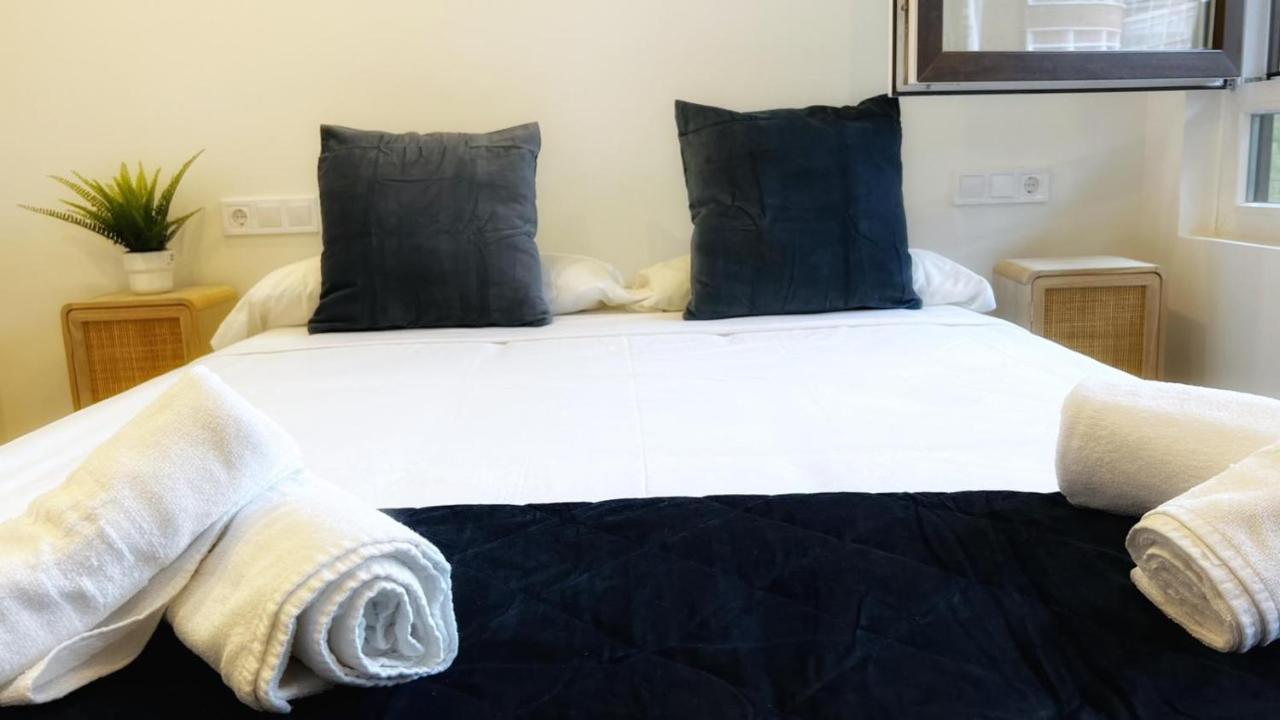 Deustown Apartamentos Bilbao Eksteriør bilde